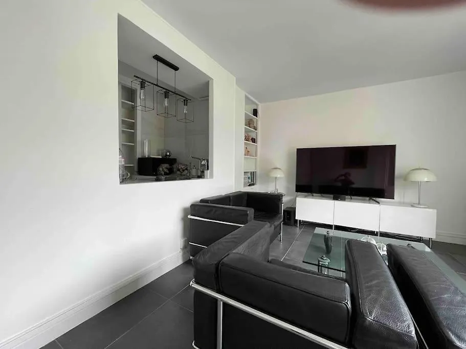 French Design Appartement Commerces Paris