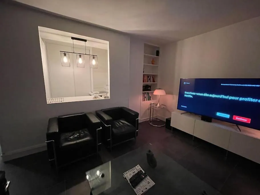 French Design Appartement Commerces contacts
